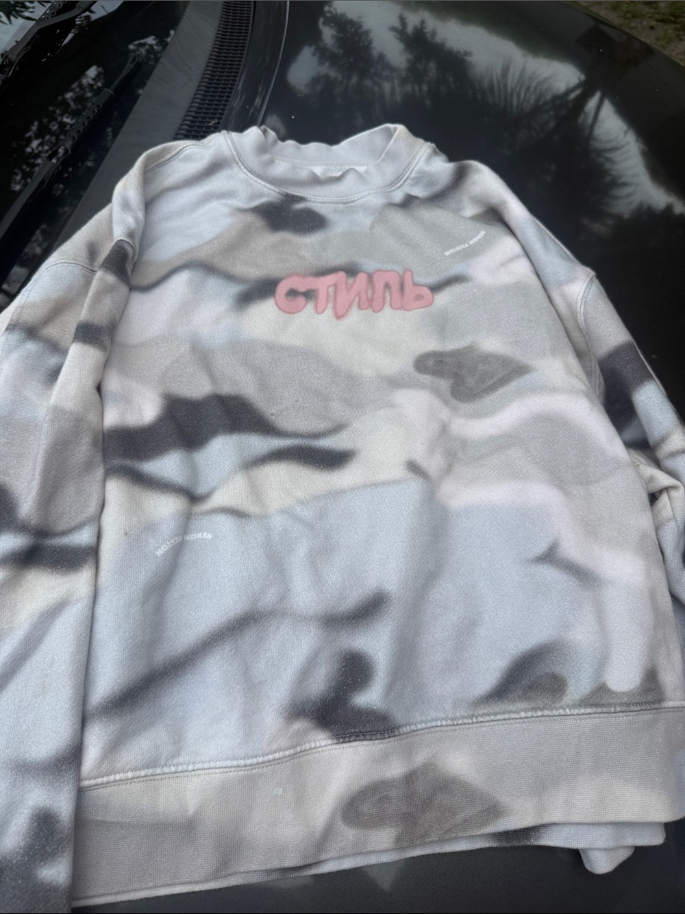 Heron Preston Gray Camouflage Crewneck with Pink Cyrillic Patch